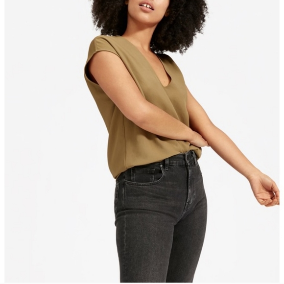 Everlane Tops - EVERLANE GoWeave Top